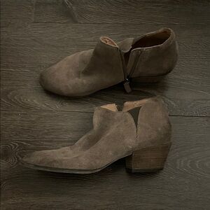 Women's Brown Suede Ankle Boots